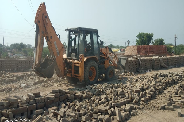 Amravati-bricks-Police