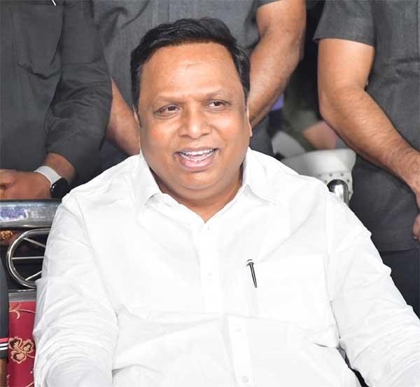  Ashish Shelar