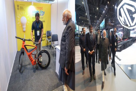 bharat mobility expo मध्ये हबलेस टायर्स ...व्हिडिओ !