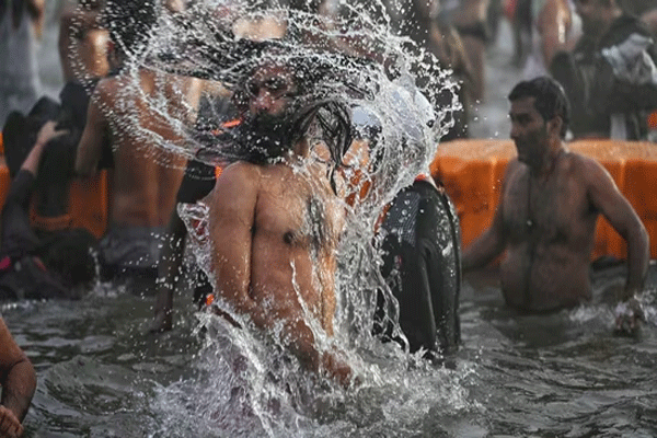 जर तुम्ही महाकुंभात जात असाल तर या ७ गोष्टी करा, मिळतील दुप्पट फायदे